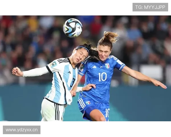 伊朗女足球员遭监控护照被扣家人受威胁